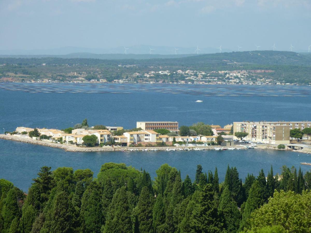 Aux Marches Du Soleil: Shared Apartment with Private Rooms Sete Exterior photo